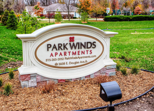 Park Winds_Monument