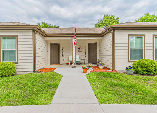Dominium-Park-Manor-Exterior-Bldgs-4-WEB.jpg