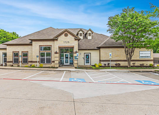 Dominium-Park-Manor-Exterior-With-Enhancement-WEB.jpg
