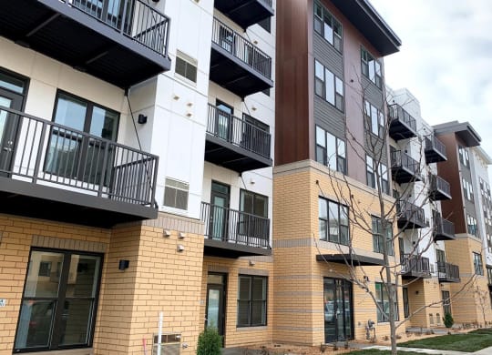 Exterior at Preserve at Shady Oak Apartments, Minnetonka , Minnesota