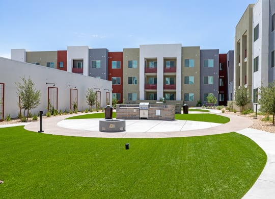 Dominium-Solstice of Mesa-Courtyard