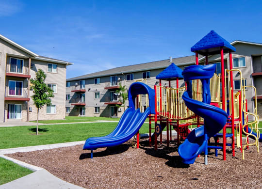 Dominium-Somerset Properties-Exterior