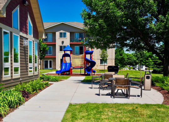Dominium-Somerset Properties-Patio