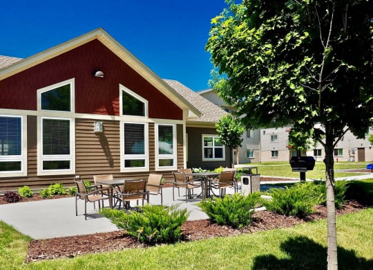 Dominium-Somerset Properties-Patio