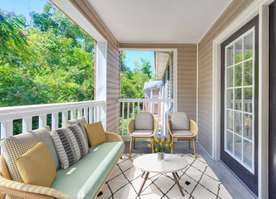 Dominium-Swiss View-Balcony