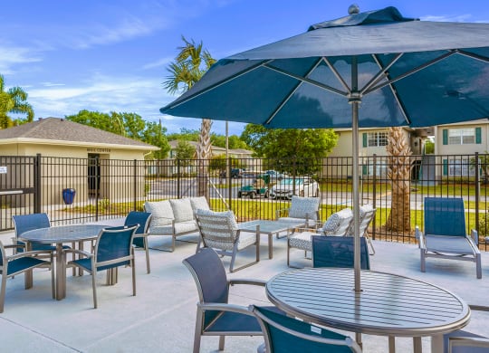 Dominium-Taylor Pointe-Pool Deck