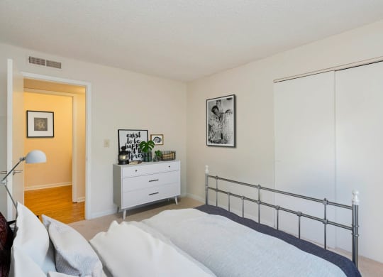 Waterview_Bedroom