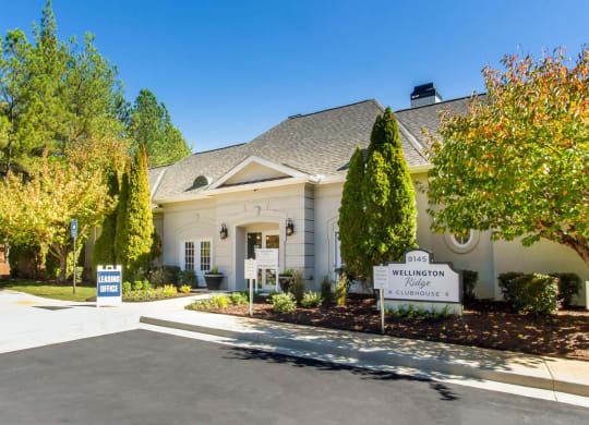 Wellington Ridge_Leasing Office