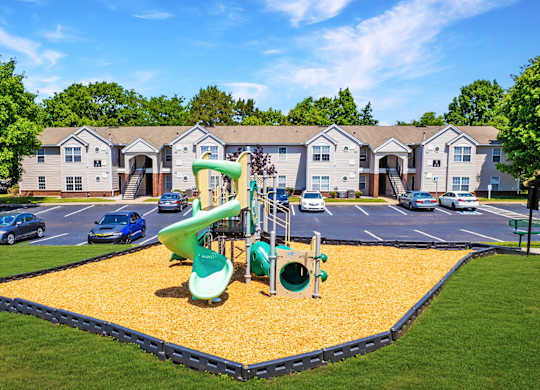 Dominium-Willow Creek-13 - Playground-WEB(3).jpg