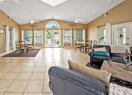 Dominium-Willow Creek-Community Room
