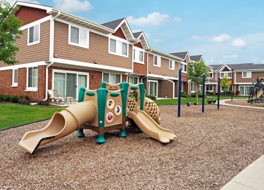 Dominium_Albertville Meadows_On-Site Playground Area