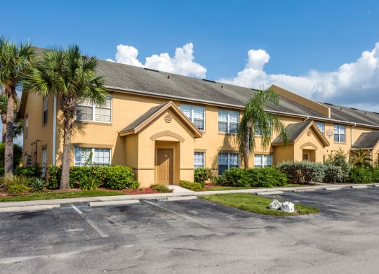 Building Exterior at Aria Landings, Fort Myers, FL