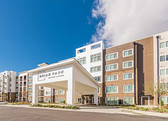 Exterior View at Briar Park 55+ Apartments, Atlanta 