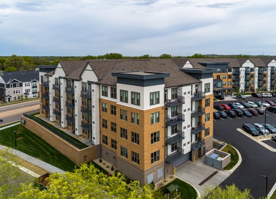 Building Exterior at Brighton Oaks, New Brighton, MN 55112