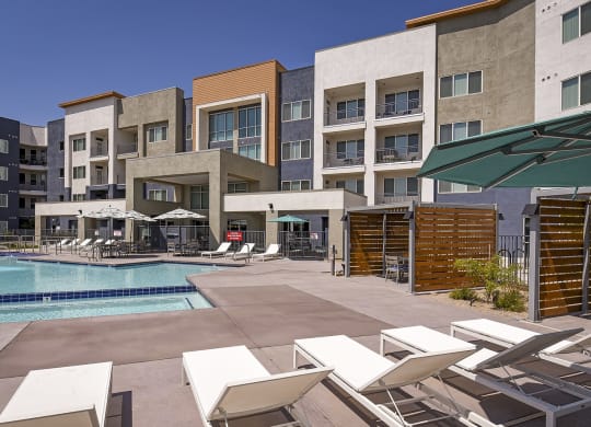 Dominium_Casa_Pool.jpg