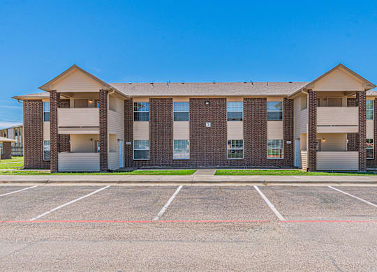 Dominium_Cathys Pointe_Exterior 3.png