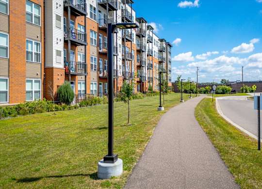 Dominium_Harbor at Twin Lakes_Exterior 4.jpg