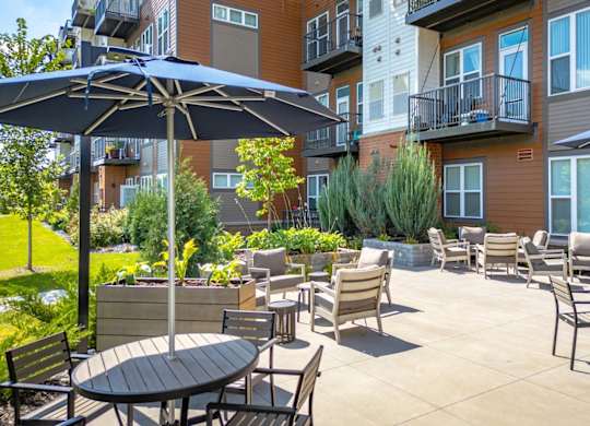Dominium_Harbor at Twin Lakes_Exterior 5.jpg