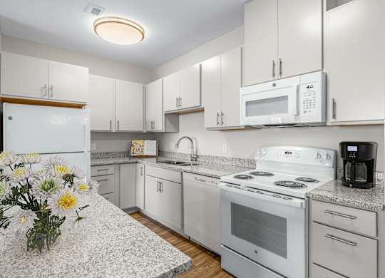Kitchen Appliances at Heron Ridge 62+ Apartments, Kissimmee, 34746