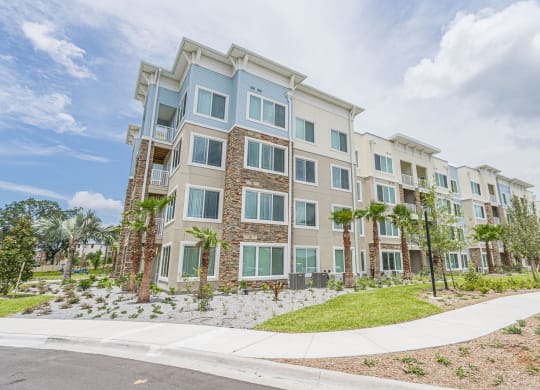 Property Exterior at Heron Ridge 62+ Apartments, Florida, 34746