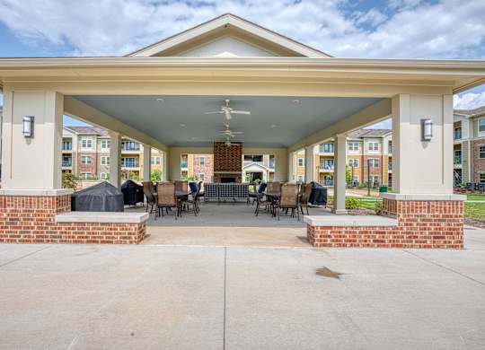 the preserve at ballantyne commons covered patio at Mariposa at South Broadway, Texas