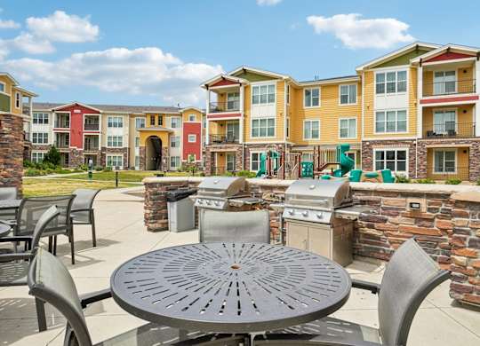 Dominium_North Range Crossings_Grilling Area