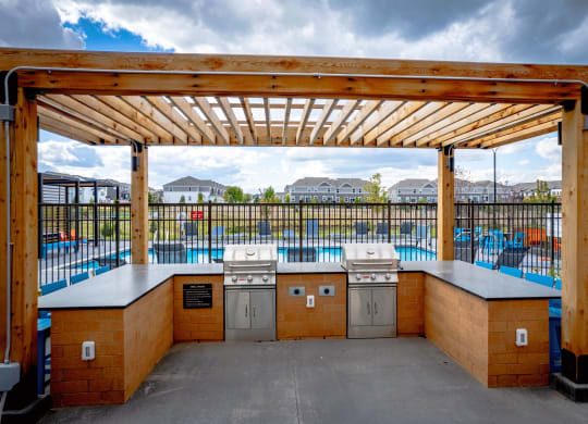 Outdoor Kitchen at Orville Commons, Woodbury, MN 