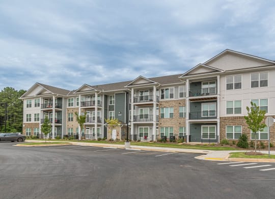 Dominium_Promenade_Exterior 2.jpg