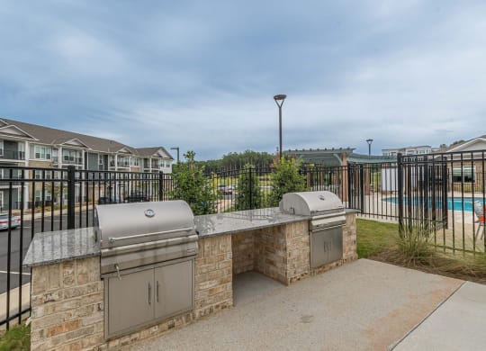 Dominium_Promenade_Grilling Station.jpg