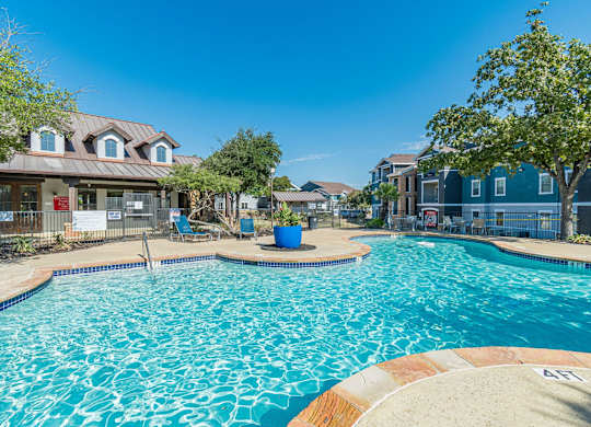 Dominium_Stoneridge_Pool3.jpg