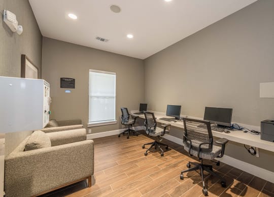 Community Business Centerat The Portofino 55+ Apartments, Texas, 77503