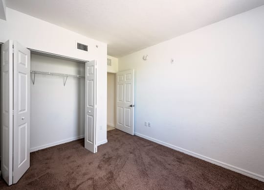Dominium_Village at Delray_Vacant Apartment Bedroom