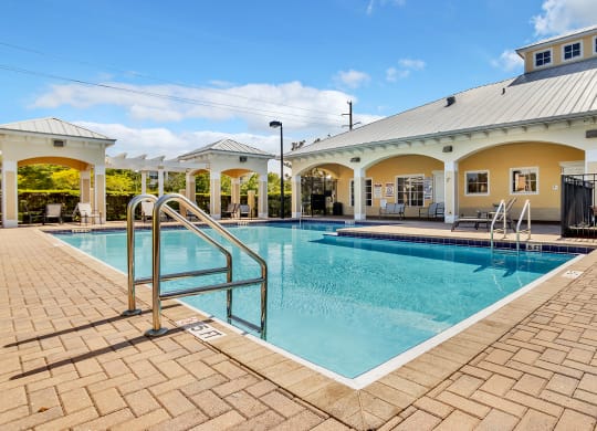Dominium_Village at Delray_Outdoor Swimming Pool