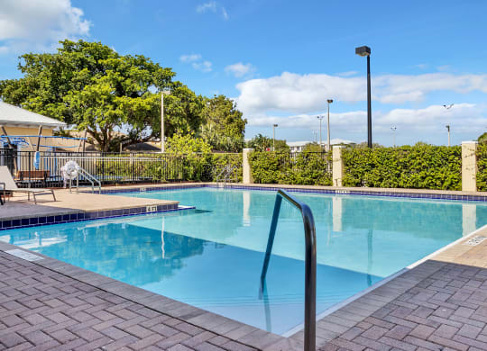 Dominium_Village at Delray_Outdoor Swimming Pool