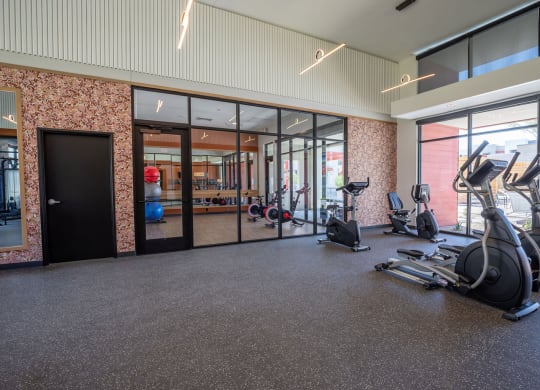 Fitness Centerat Vista Ridge Apartments, Phoenix Arizona