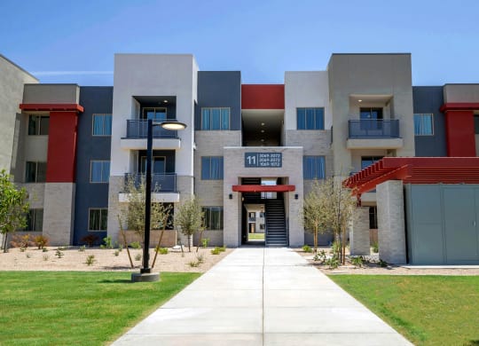  Building Exterior Entranceat Vista Ridge Apartments, Phoenix, 85041