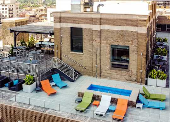 Rooftop patio at Arcade Apartments, St Louis