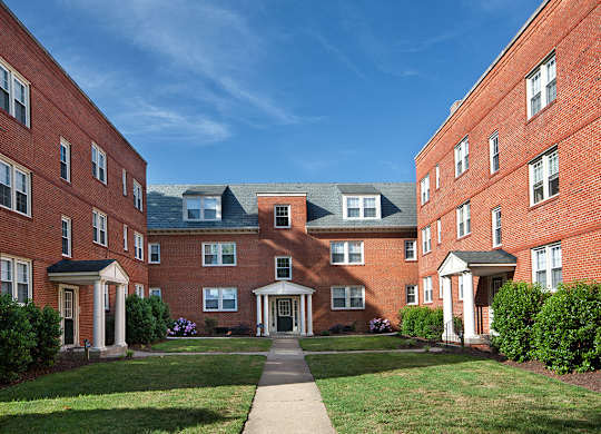 Kensington Exterior