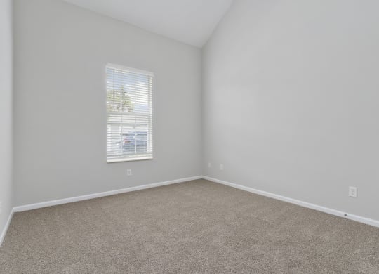 Carpeted Bedroom at Orleans, Columbus, Ohio