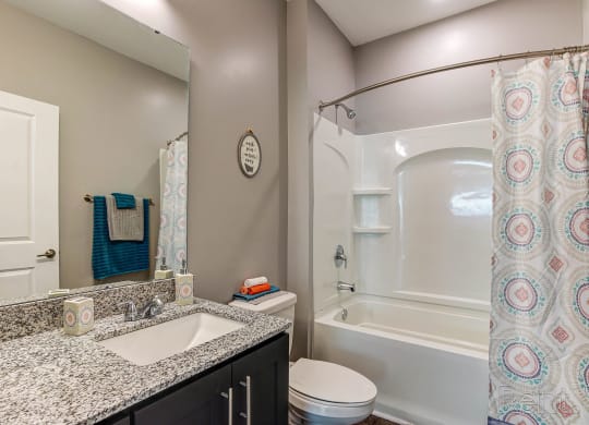 Bathroom interiorat Barclay Place Apartments, Wilmington