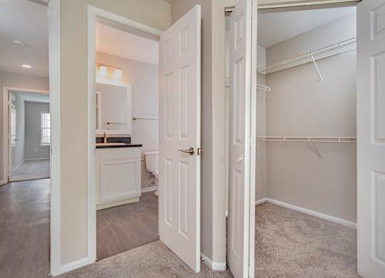 Spacious Bedroom at Camden Place Apartments, Ohio, 43016