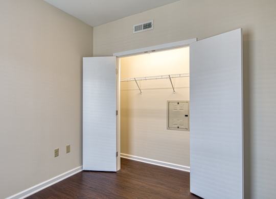 1 bed 1 bath Gramercy Row Apartment Homes