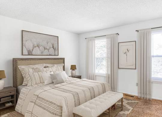 Bedroom at The Everett Apartments , Roanoke, VA