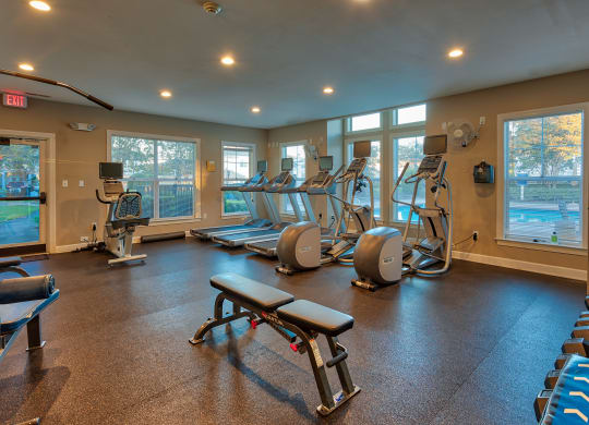 the gym at the shiloh green apartments in kennesaw, ga