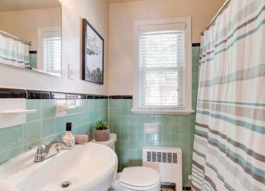 Bathroom at Kensington Place Apartments