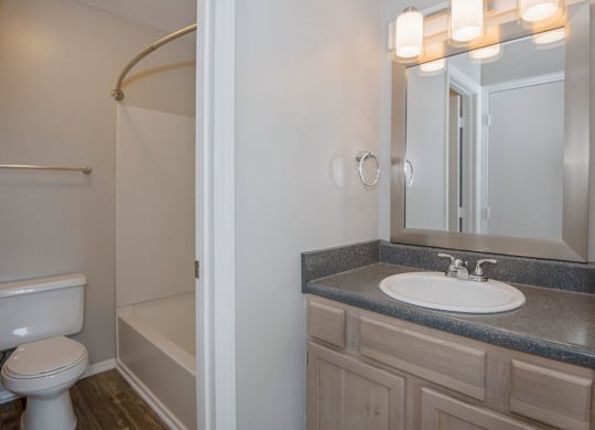 Fairgate-Apartments-Raleigh-NC-Bathroom