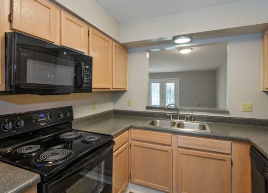Fairgate-Apartments-Raleigh-NC-Kitchen-1