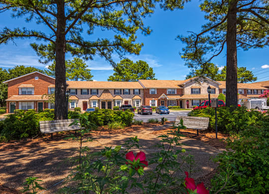 garden at Holly Point Apartments in Chesapeake VA