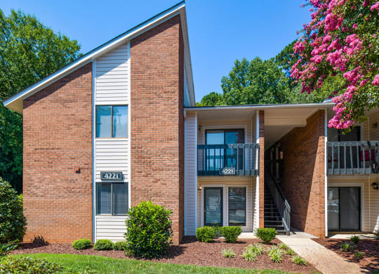 Exterior Green Meadows Apartments in Raleigh