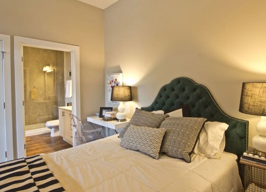 Bedroom decorat Hayden Lofts Apartments, Dublin, 43016